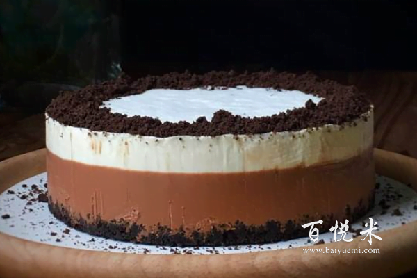 愛吃巧克力朋友的快樂來了！這款蛋糕動手做起來吧！